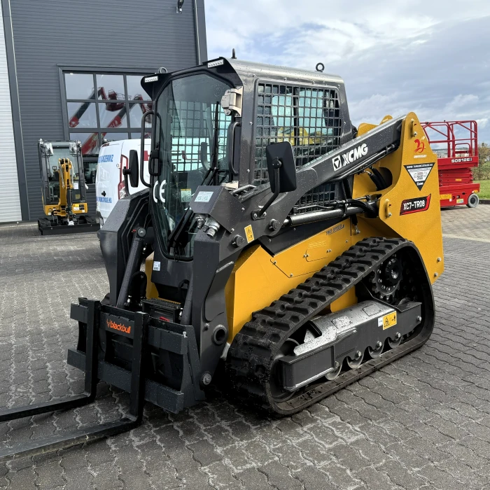 XCMG XC7-TR08 - csúszókormányzású rakodó